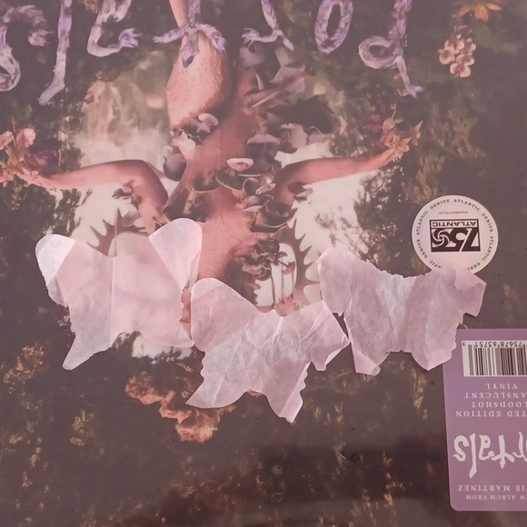 Confetti (From Melanie Martinez Concert) - Picture 1 of 1